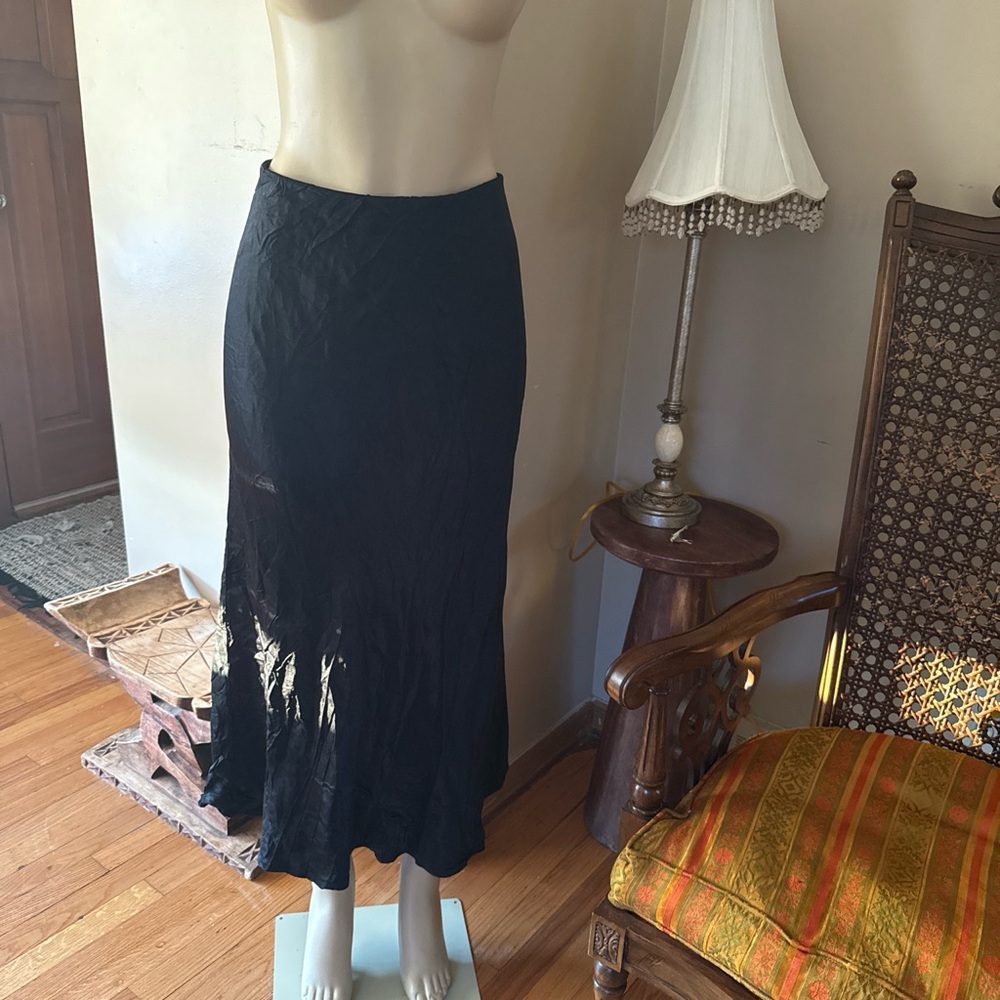 H&M Black Midi Skirt